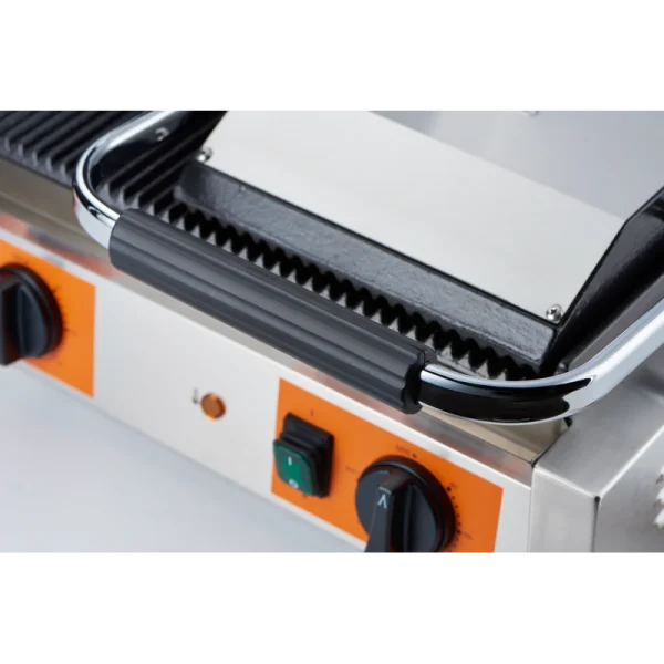 Materiel Chr Pro Grill Panini Double Plaques Rainurées 3,6 KW – Stalgast – 6